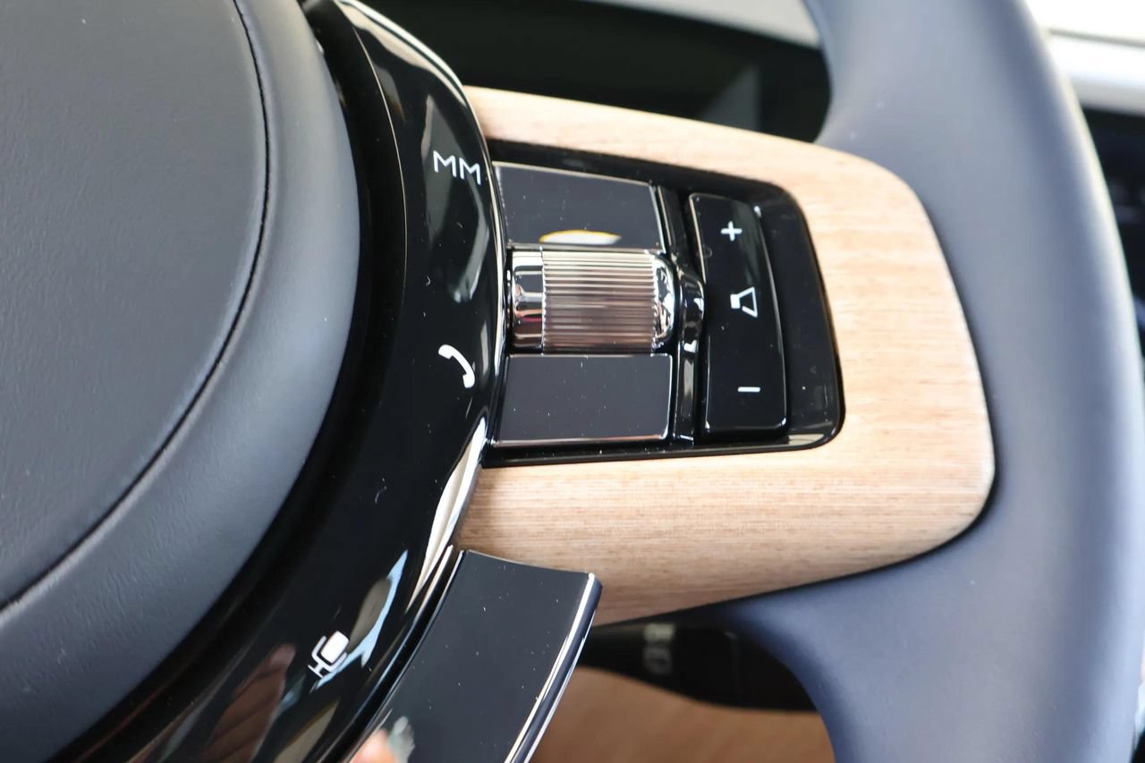New 2026 Rolls-Royce Cullinan AWD/4WD image 24