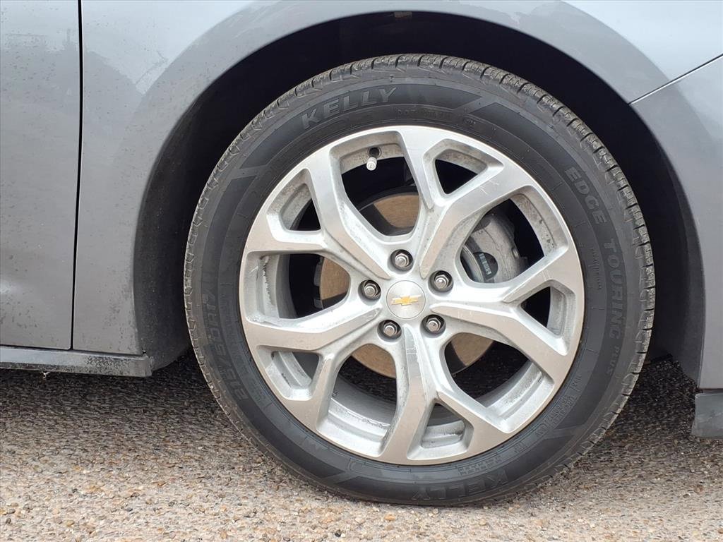 Used 2018 Chevrolet Volt Premier w/ Driver Confidence Package image 10