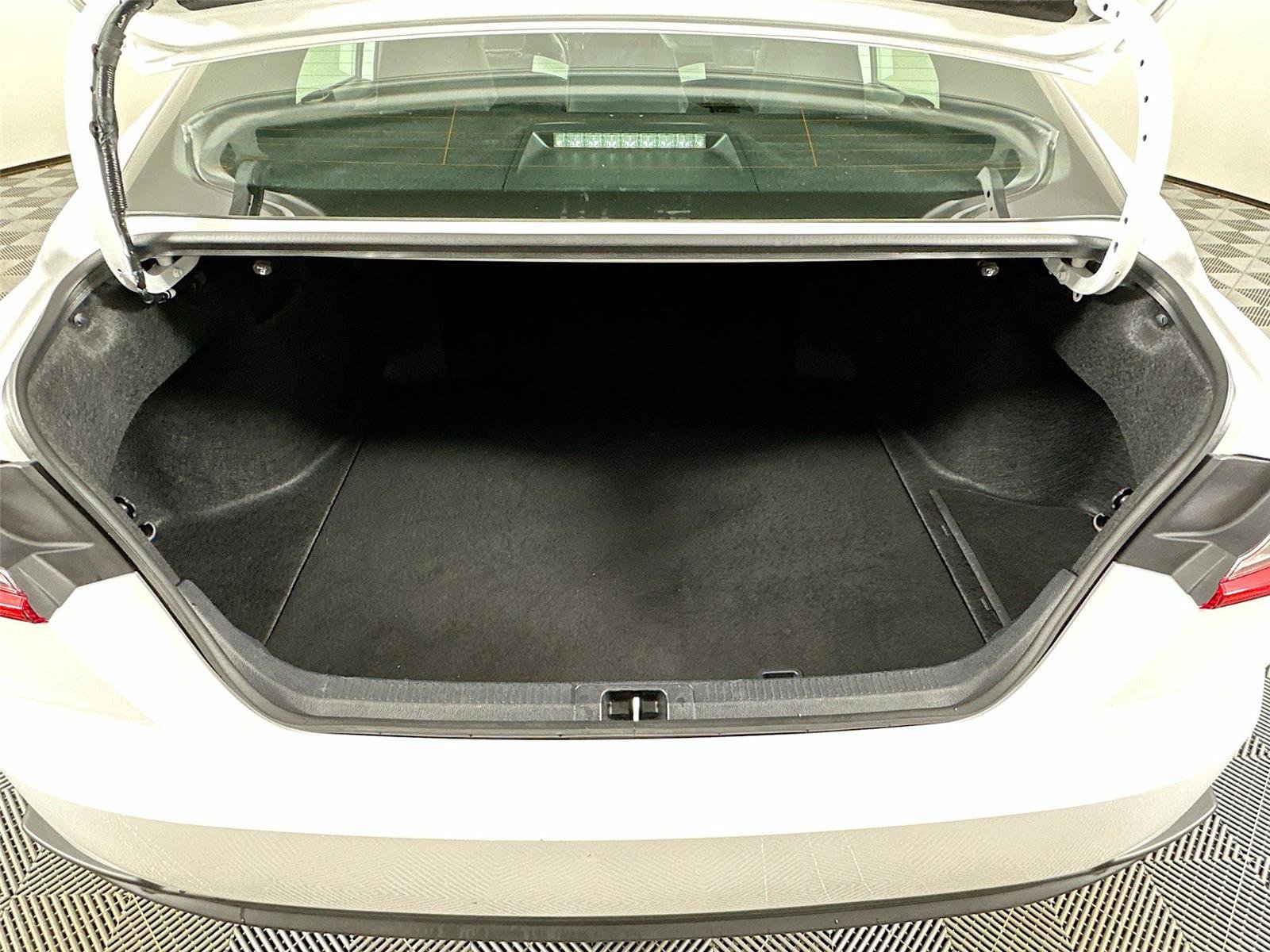 Certified 2025 Toyota Camry SE image 24