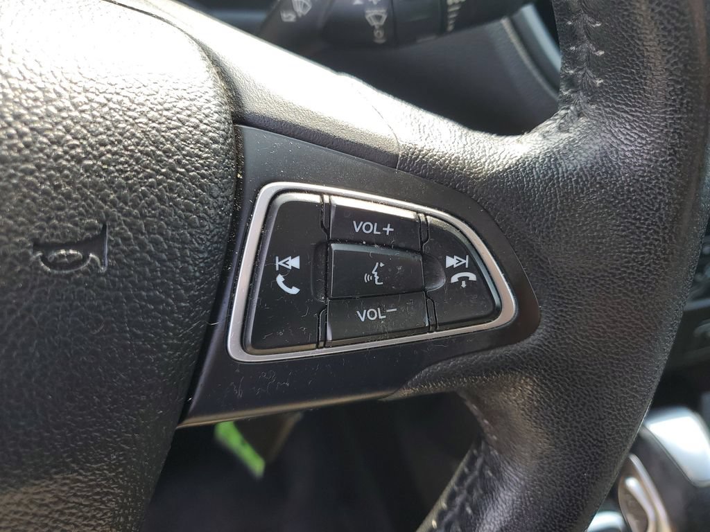 Used 2018 Ford Escape SEL AWD/4WD image 12