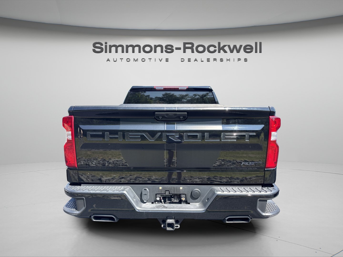 Used 2024 Chevrolet Silverado 1500 RST w/ Rally Edition AWD/4WD image 3