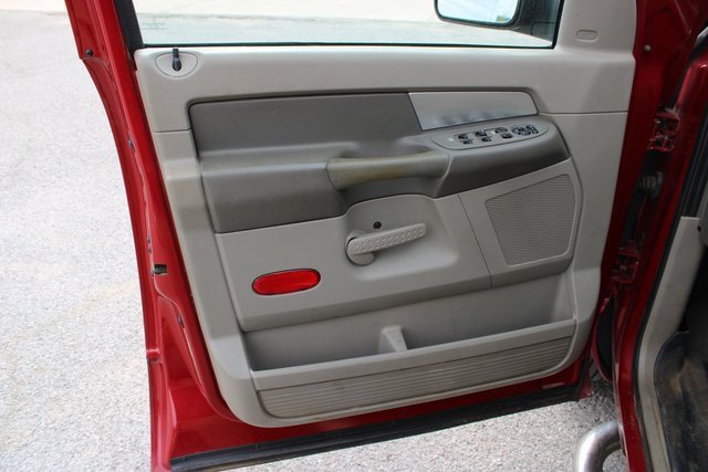 Used 2007 Dodge Ram 3500 Truck SLT image 11