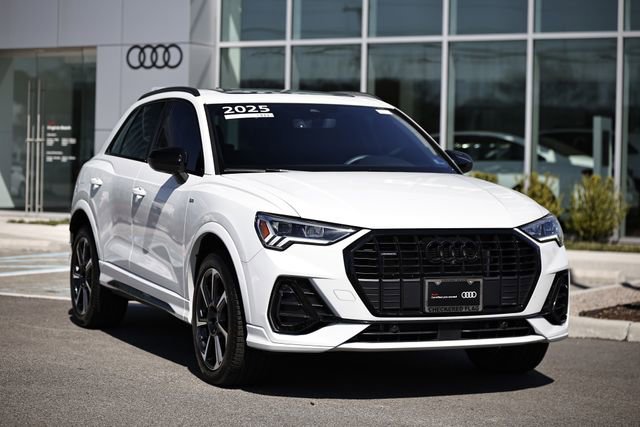 Certified 2025 Audi Q3 2.0T Premium Plus AWD/4WD image 2