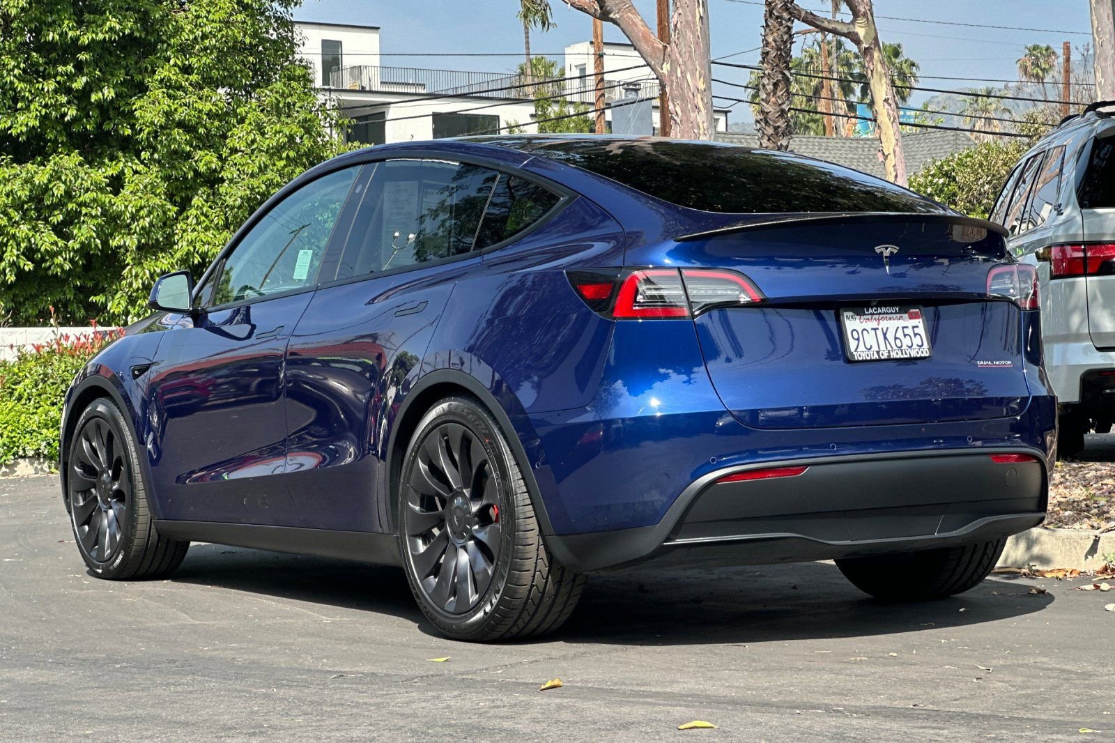 Used 2022 Tesla Model Y Performance image 6