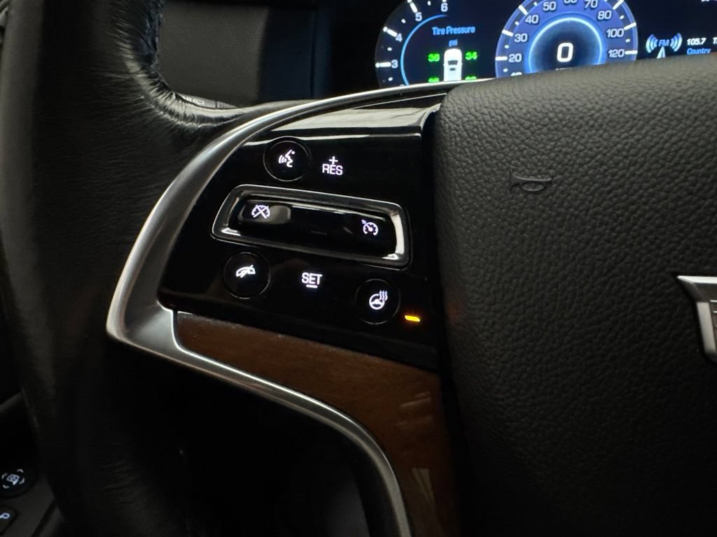 Used 2020 Cadillac Escalade ESV 4WD image 39