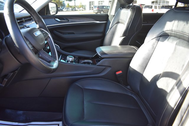 Used 2021 Jeep Grand Cherokee L Limited image 16