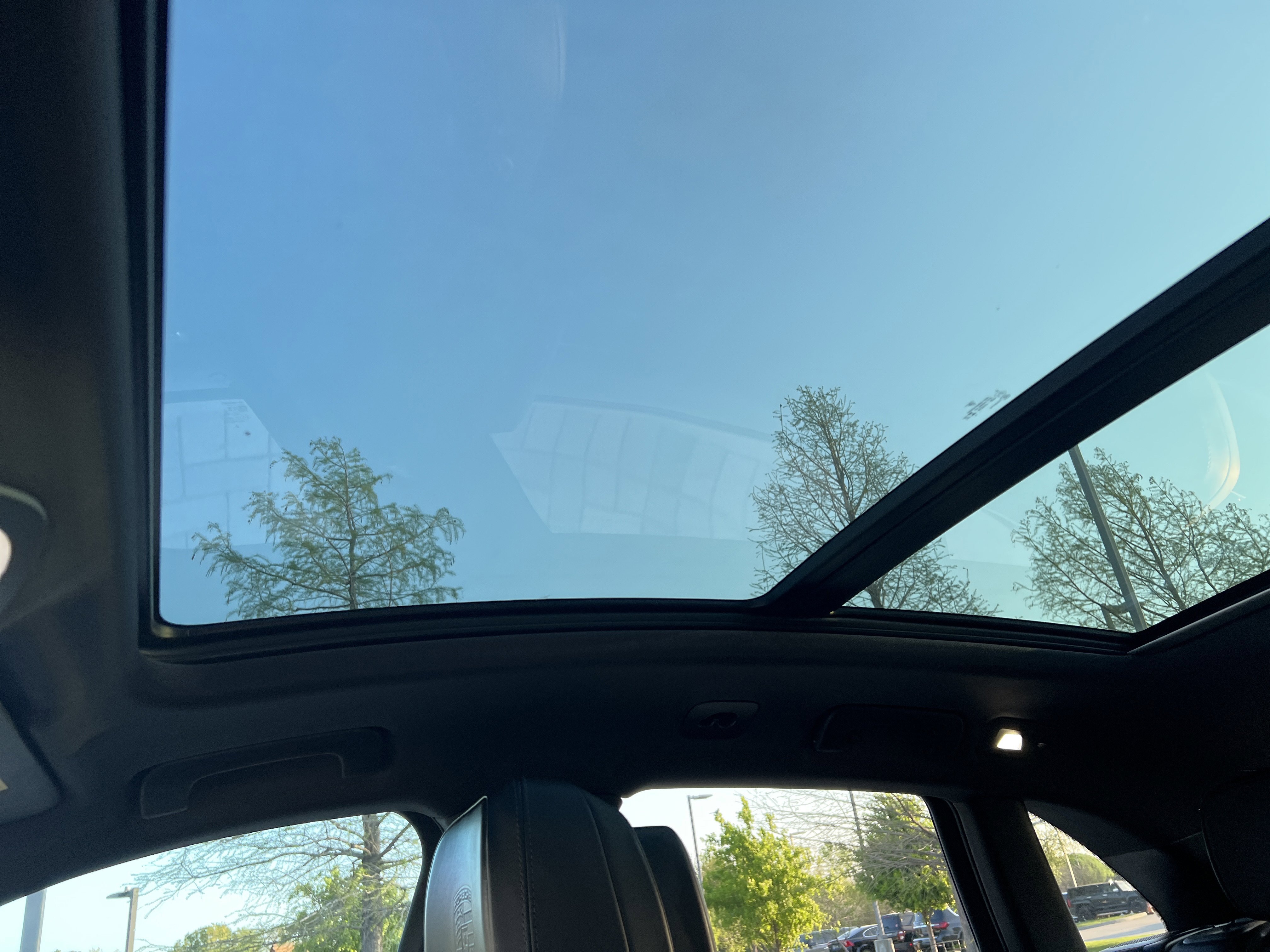 Used 2024 Porsche Macan image 26