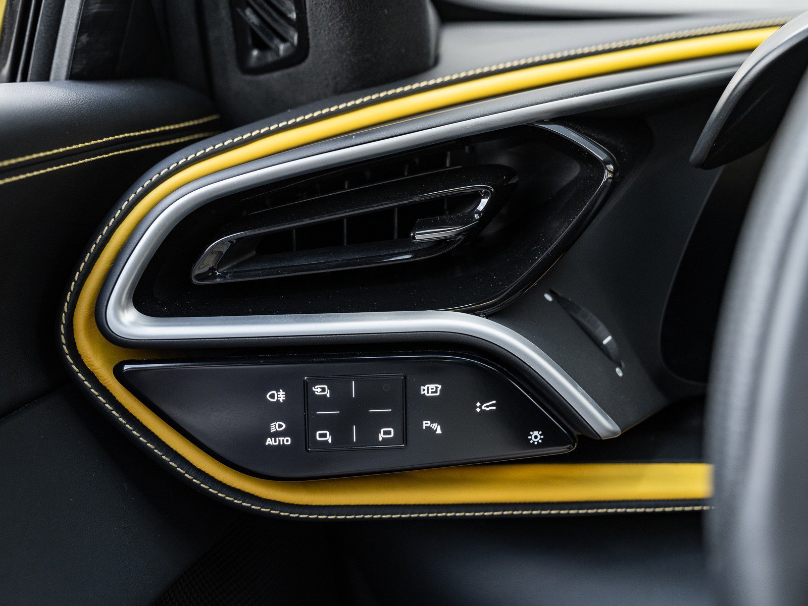 Used 2024 Ferrari 296 GTB image 41