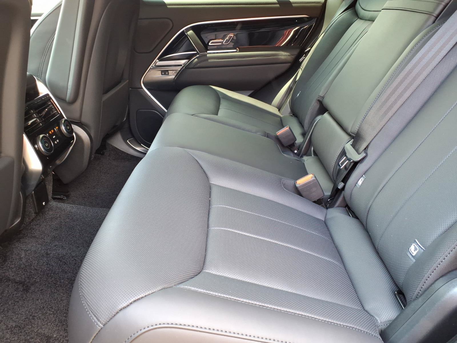 New 2026 Land Rover Range Rover SE AWD/4WD image 5