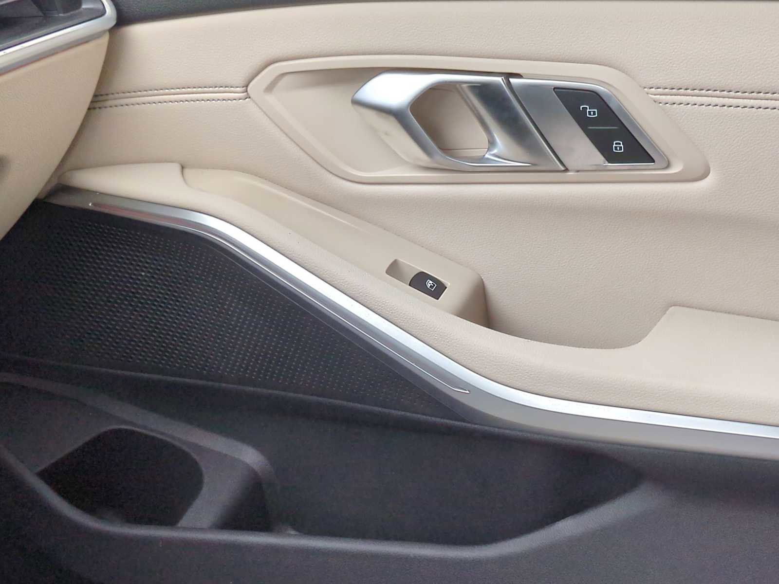 Used 2019 BMW 330i xDrive Sedan w/ Convenience Package image 36