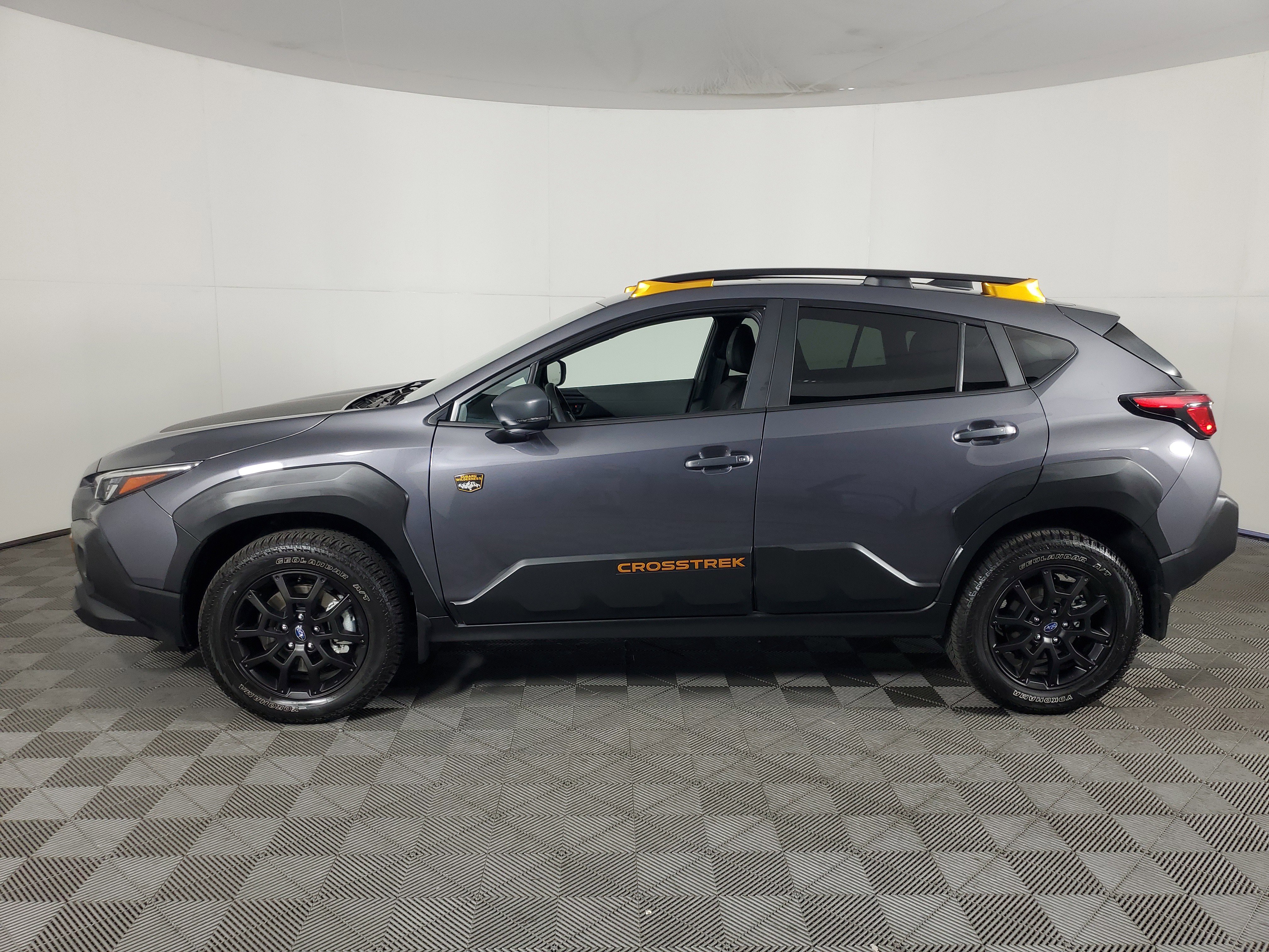 Used 2025 Subaru Crosstrek 2.5i Wilderness w/ Wilderness Package image 7