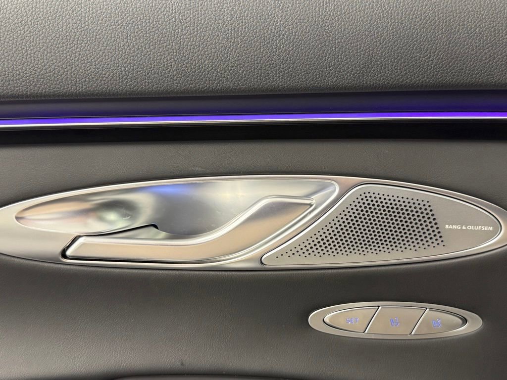 Used 2026 Genesis GV70 2.5T Advanced image 19