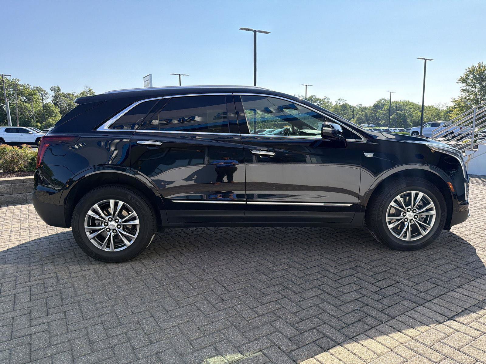 Used 2023 Cadillac XT5 Premium Luxury AWD/4WD image 6