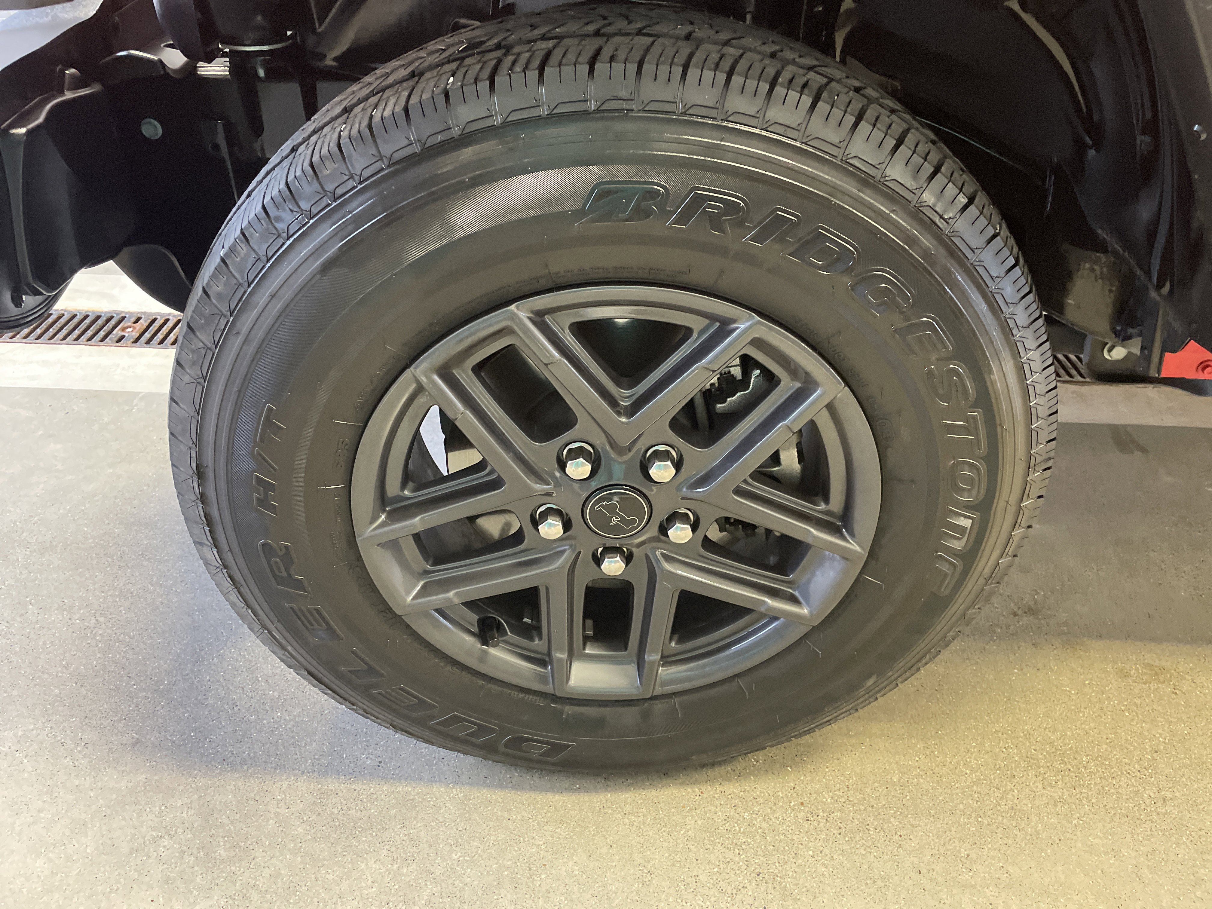 Used 2025 Jeep Gladiator Sport image 27