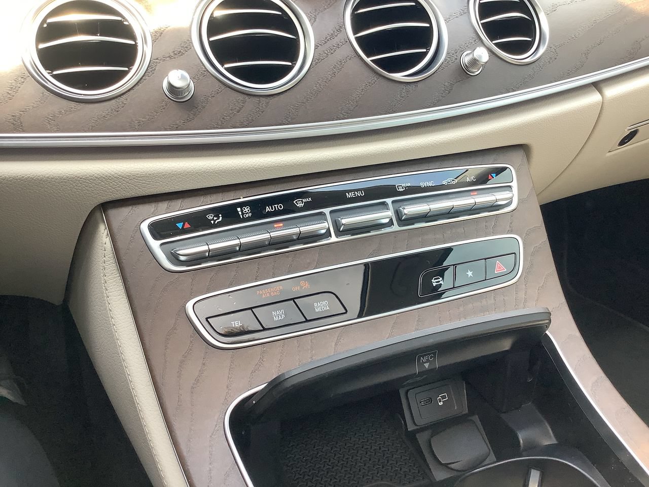 Used 2021 Mercedes-Benz E 350 Sedan image 26
