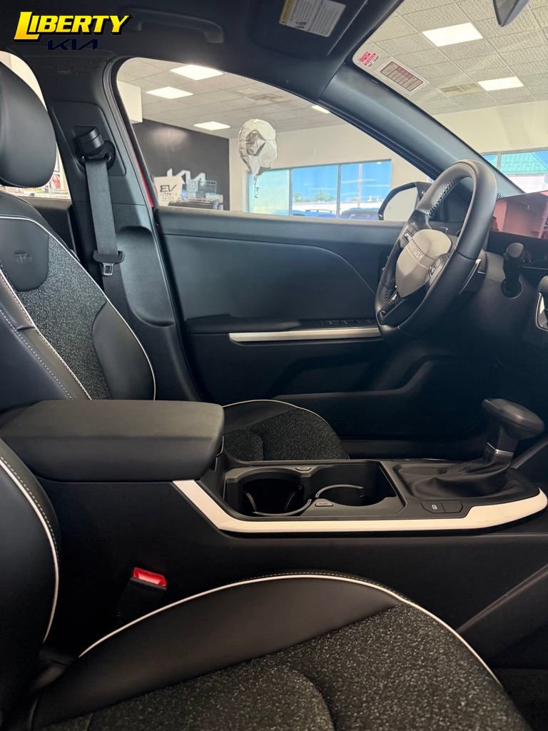 Used 2025 Kia K4 GT-Line w/ GT-Line Sunroof Package FWD image 8