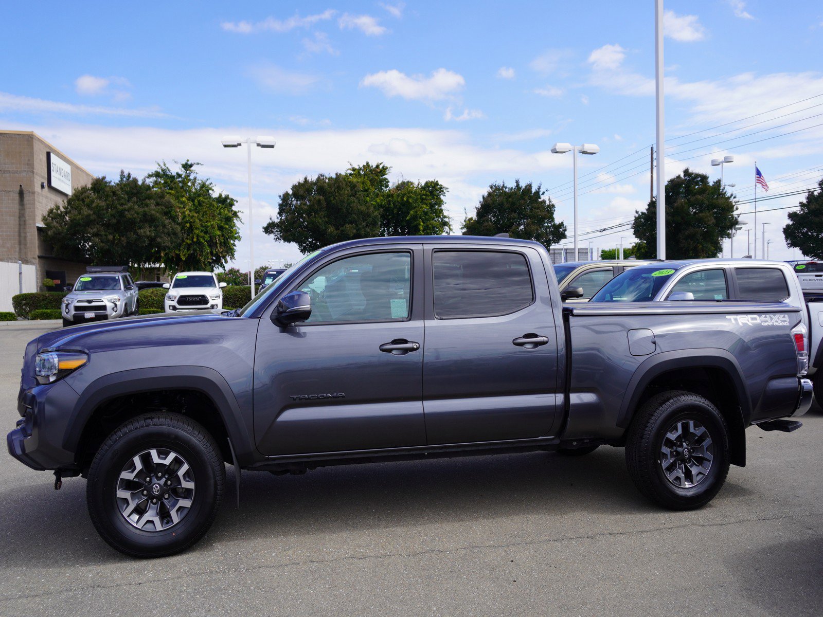 Used 2023 Toyota Tacoma TRD Off-Road AWD/4WD image 6