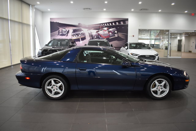 Used 2002 Chevrolet Camaro LT w/ Preferred Equipment Group 1 RWD image 8