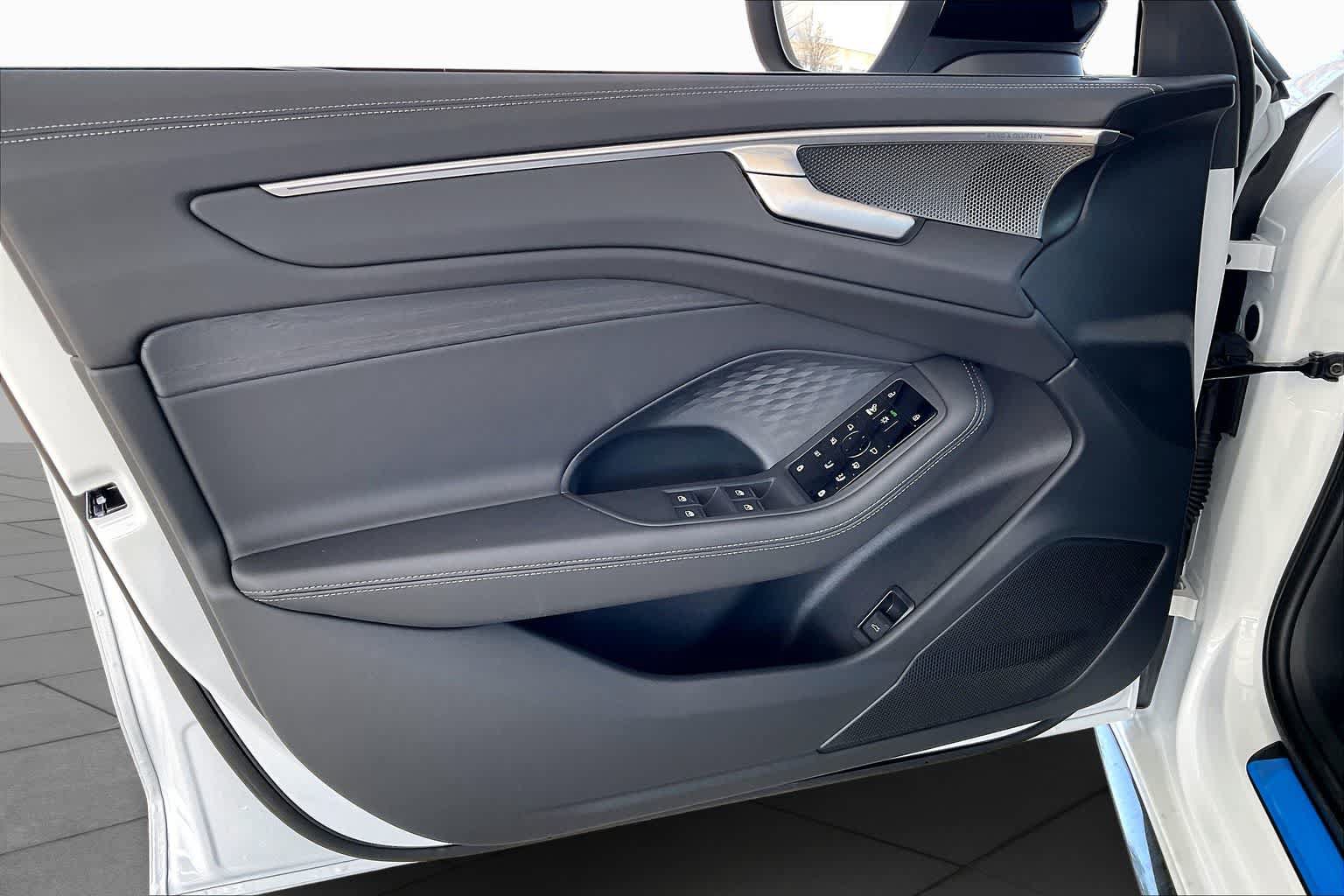 New 2026 Audi A6 Premium Plus AWD/4WD image 10