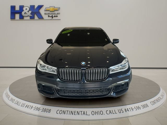 Used 2019 BMW 750i xDrive w/ M Sport Package AWD/4WD image 2