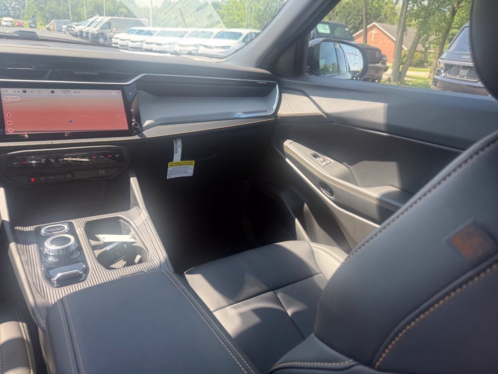 New 2026 Jeep Cherokee Limited AWD/4WD image 39
