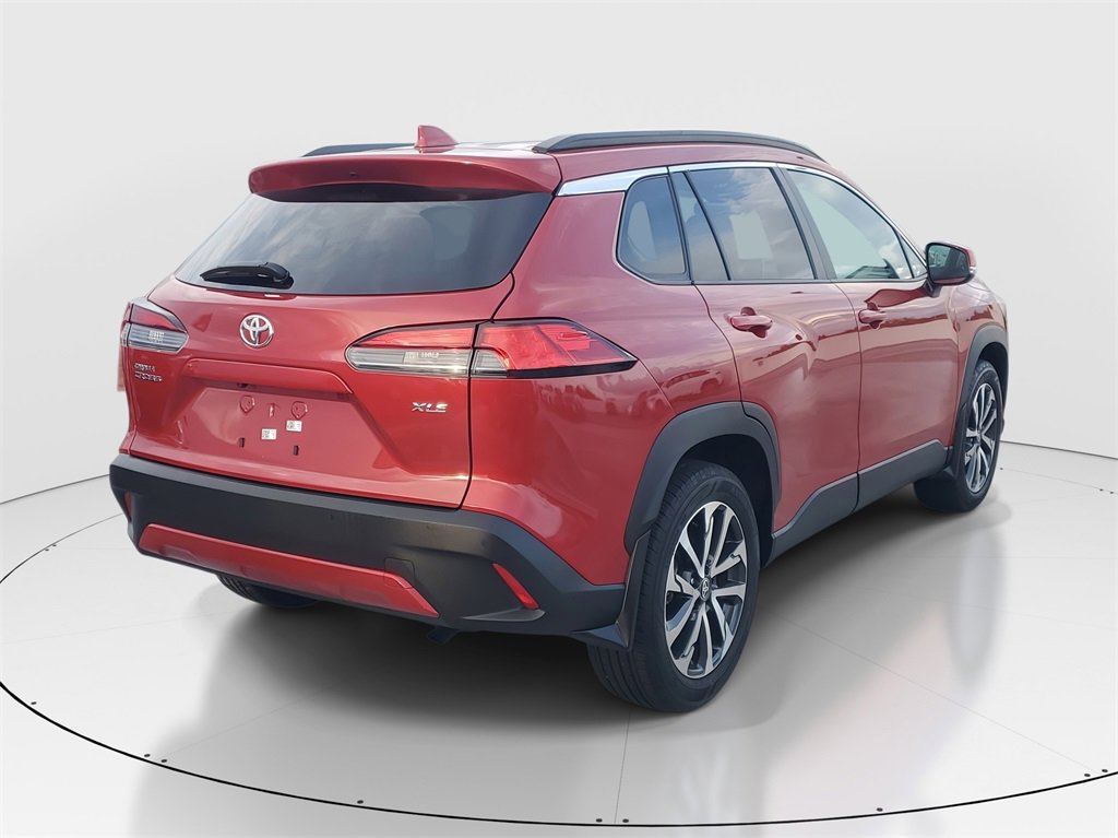 Used 2023 Toyota Corolla Cross XLE image 7