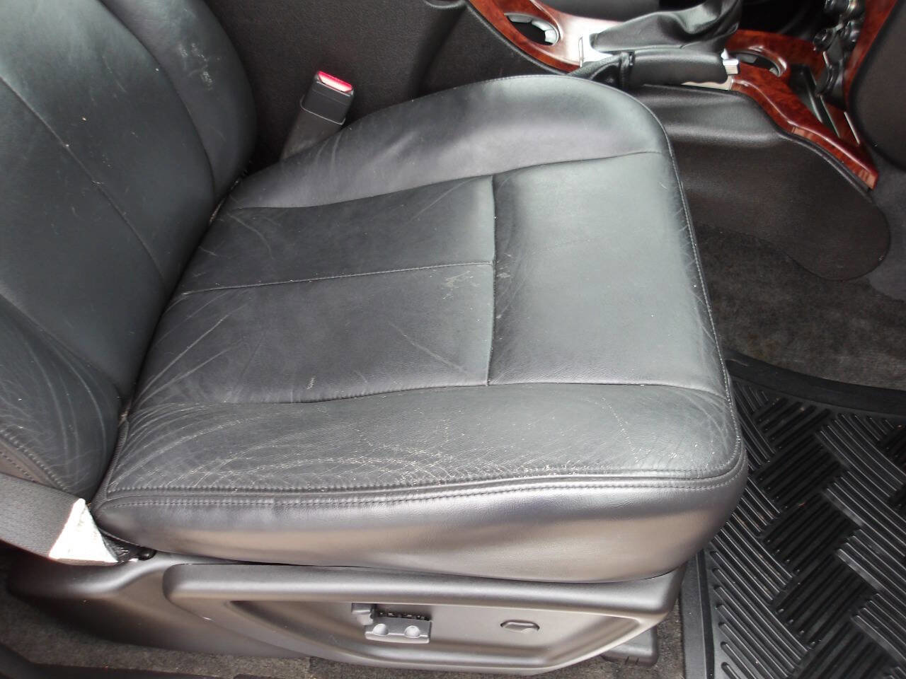 Used 2007 GMC Envoy SLT image 22