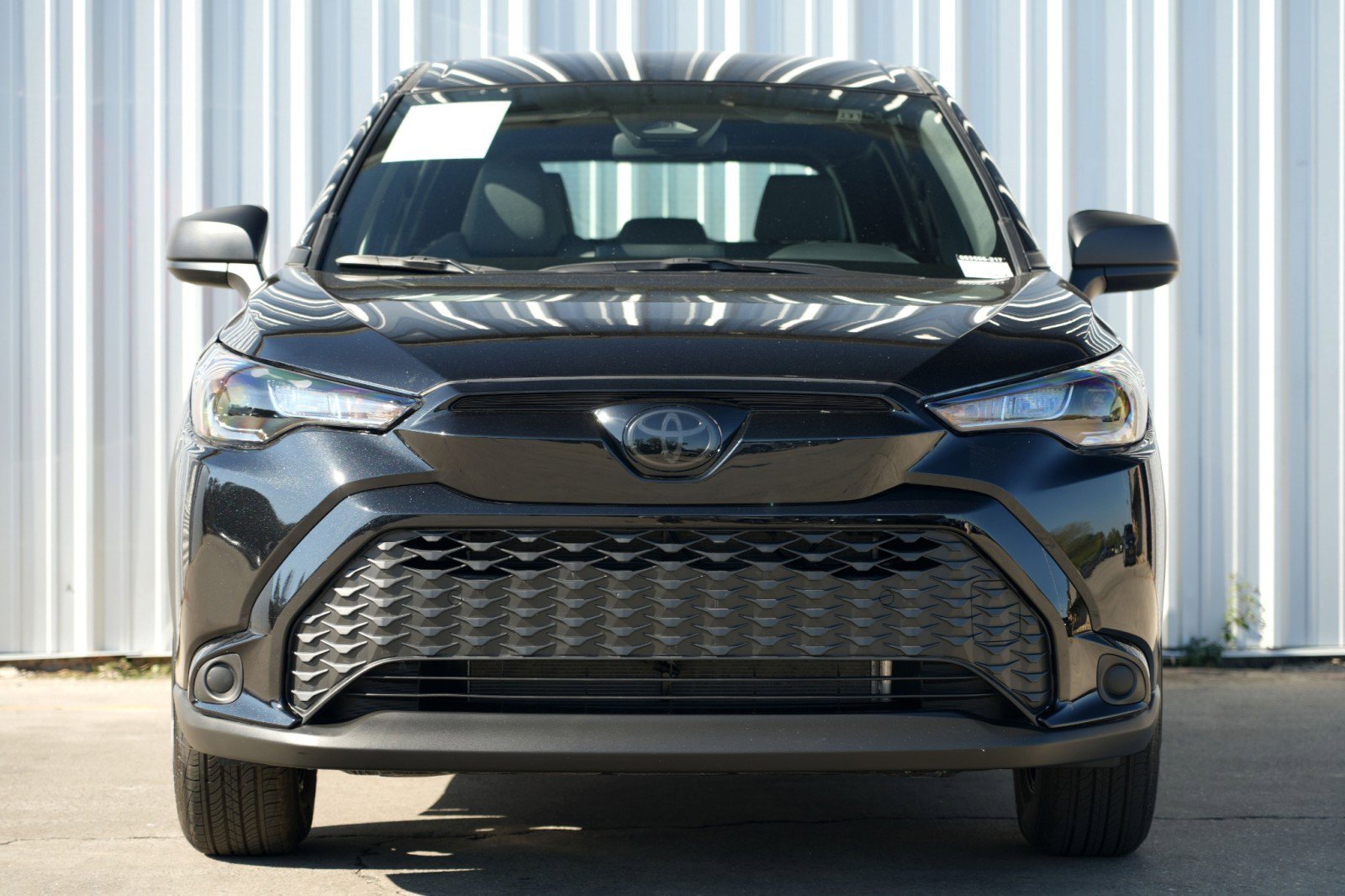 Used 2025 Toyota Corolla Cross AWD Hybrid image 5