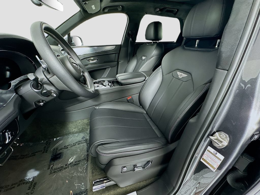 Used 2023 Bentley Bentayga AWD/4WD image 5