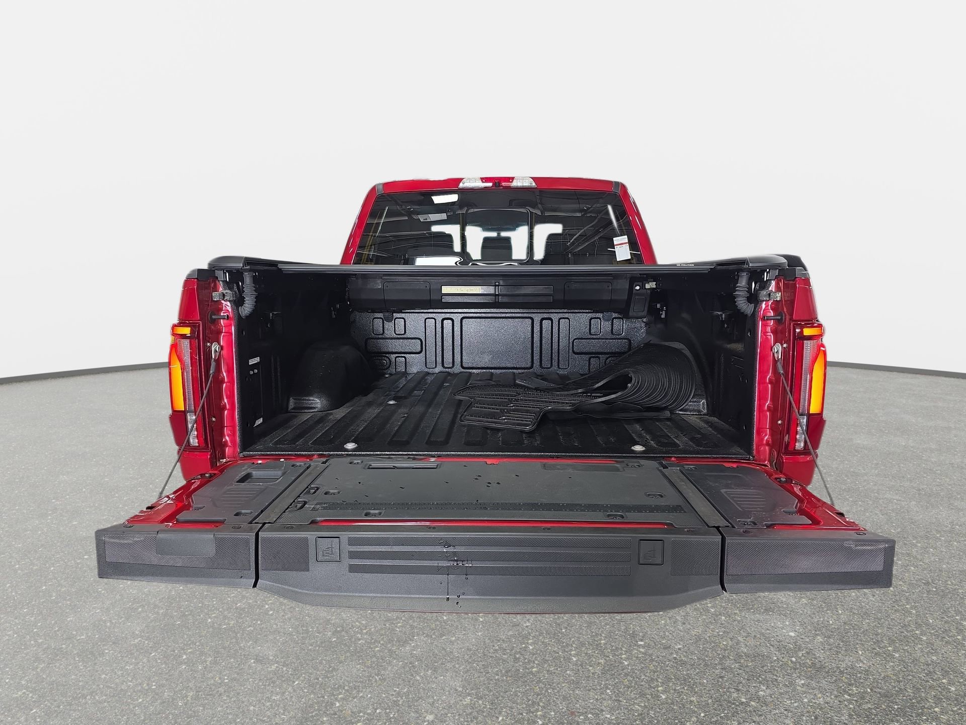 Used 2024 Ford F150 Platinum w/ Equipment Group 703A Plus image 12