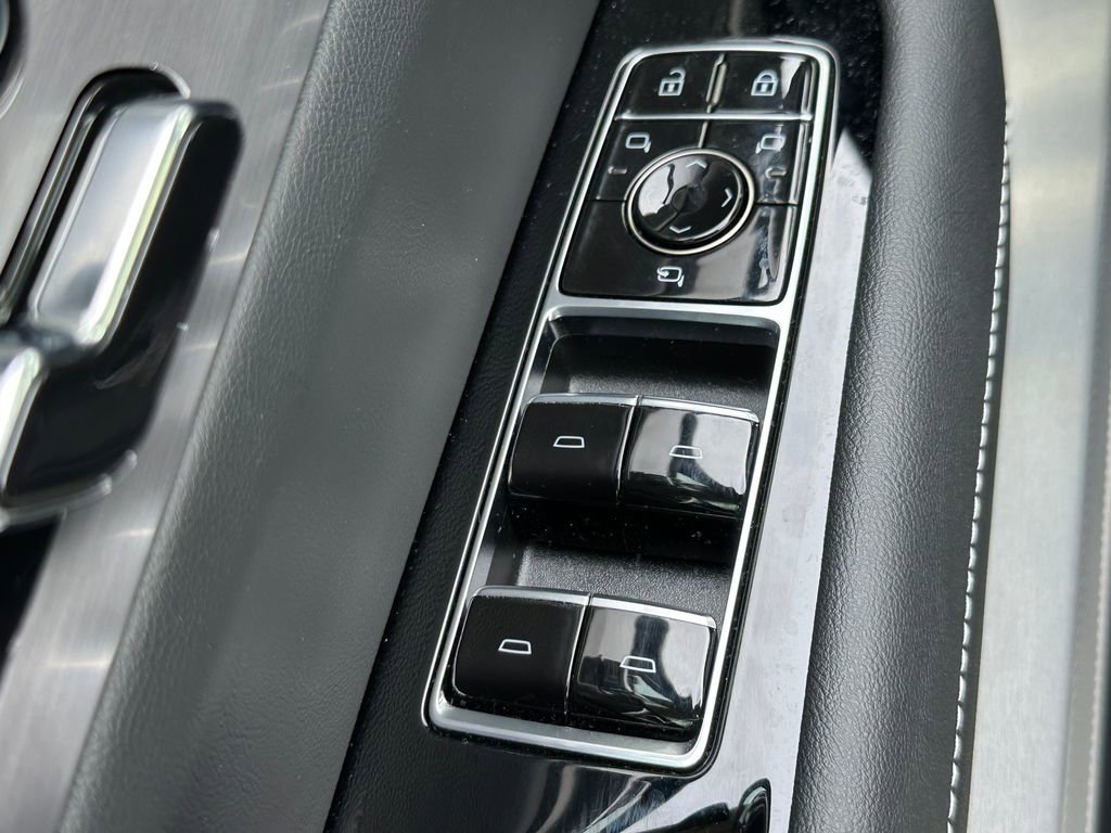 Used 2026 Cadillac Vistiq Sport image 22