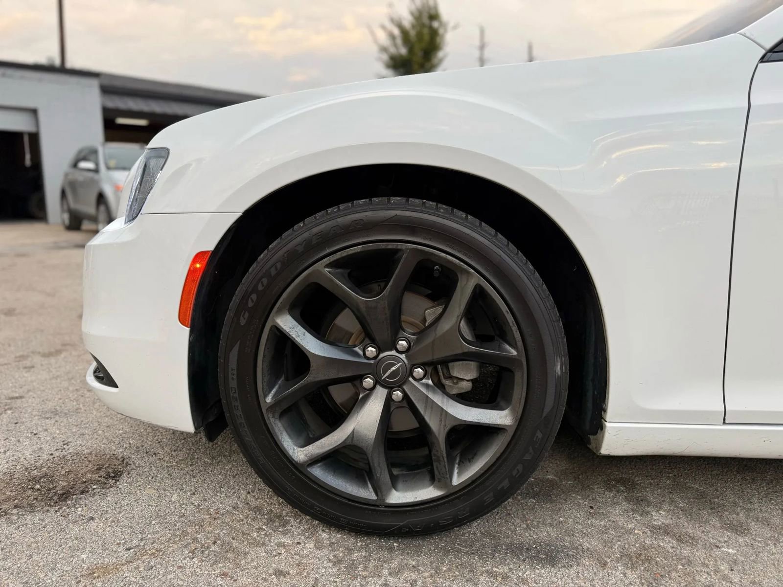 Used 2022 Chrysler 300 Touring w/ Sport Appearance Package RWD image 29