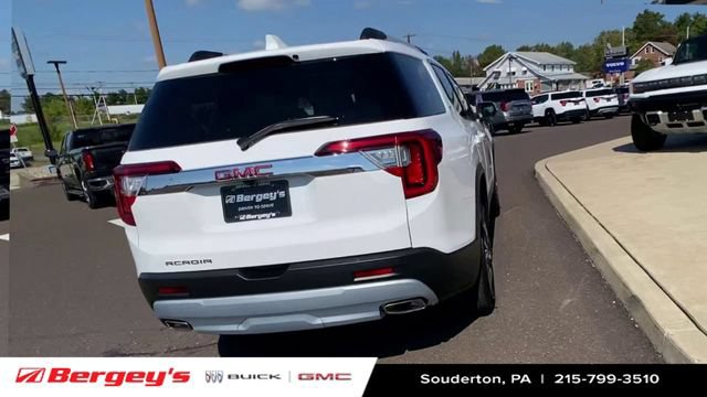 Used 2023 GMC Acadia SLT w/ Preferred Package FWD image 2