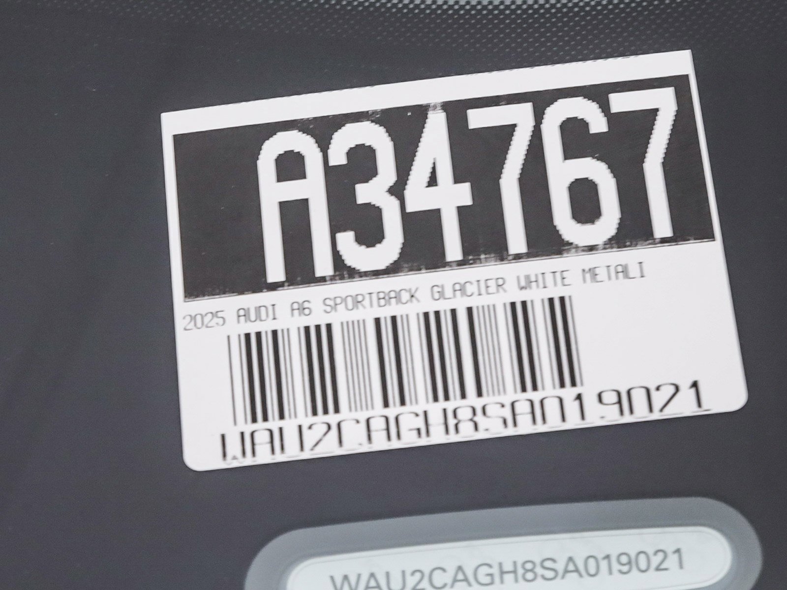 New 2025 Audi A6 e-tron Premium Plus image 30