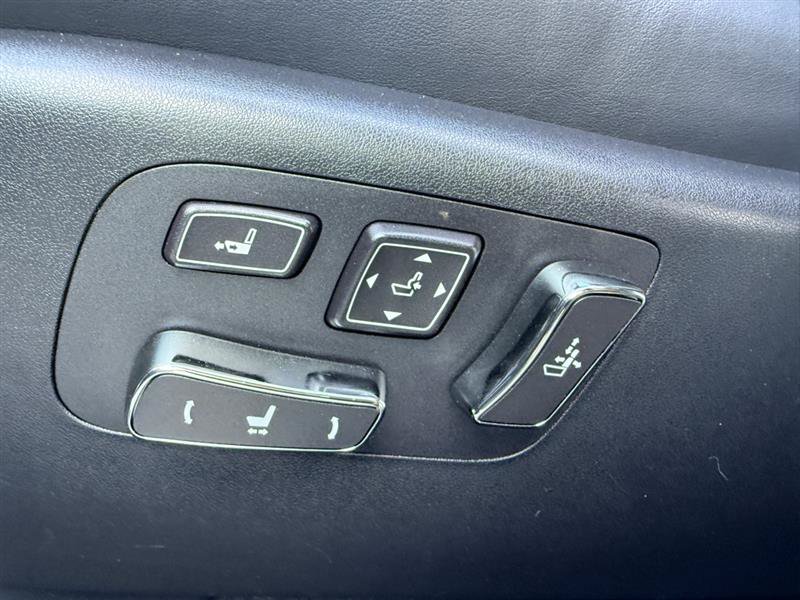 Used 2015 Lexus LS 460 AWD w/ Comfort Package image 31
