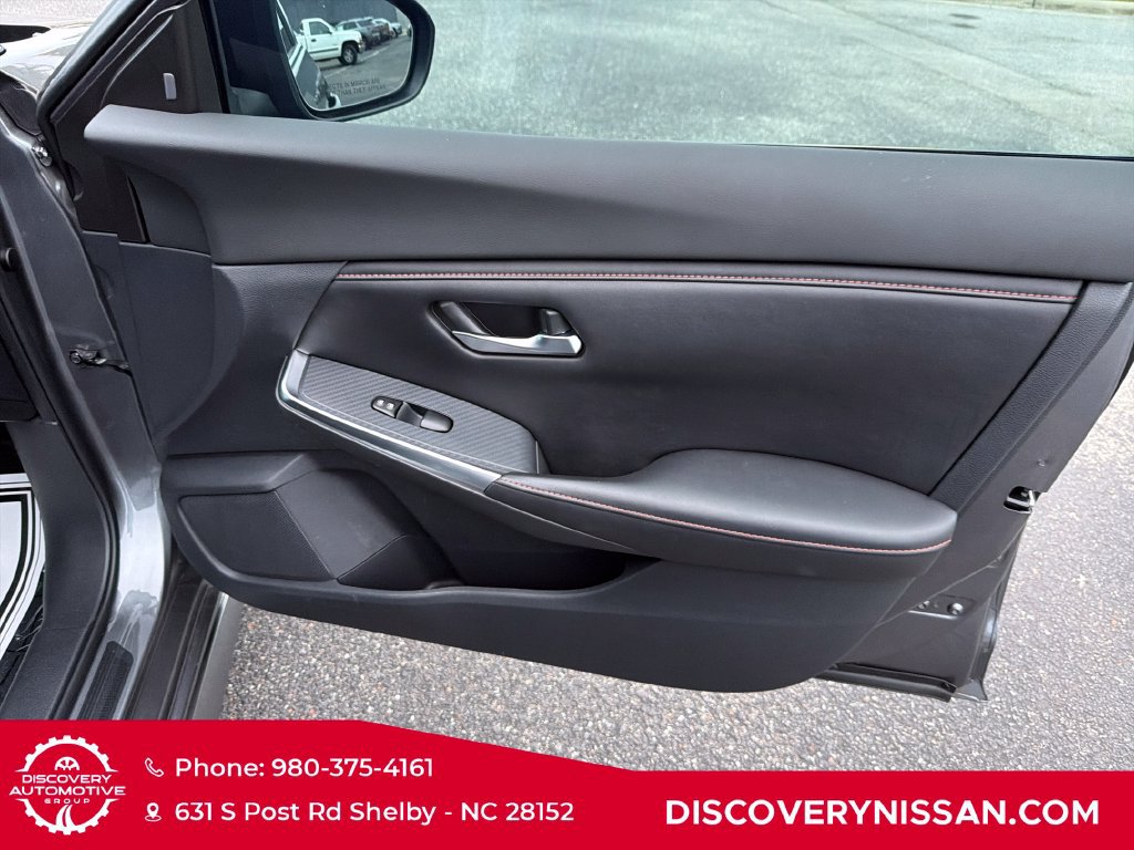 Certified 2022 Nissan Sentra SR w/ Midnight Edition FWD image 37