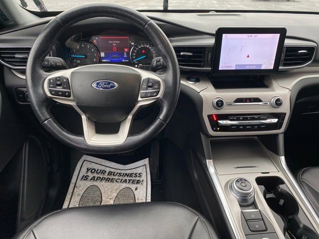 Used 2023 Ford Explorer XLT image 8