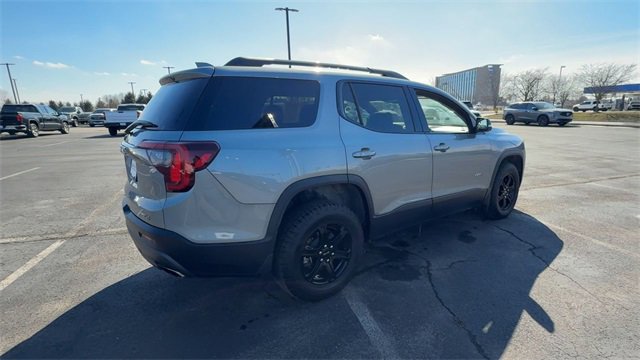 Used 2023 GMC Acadia AT4 w/ Technology Package image 8