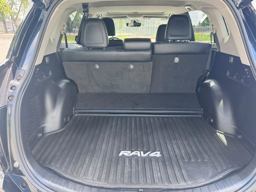 Used 2017 Toyota RAV4 Limited image 9