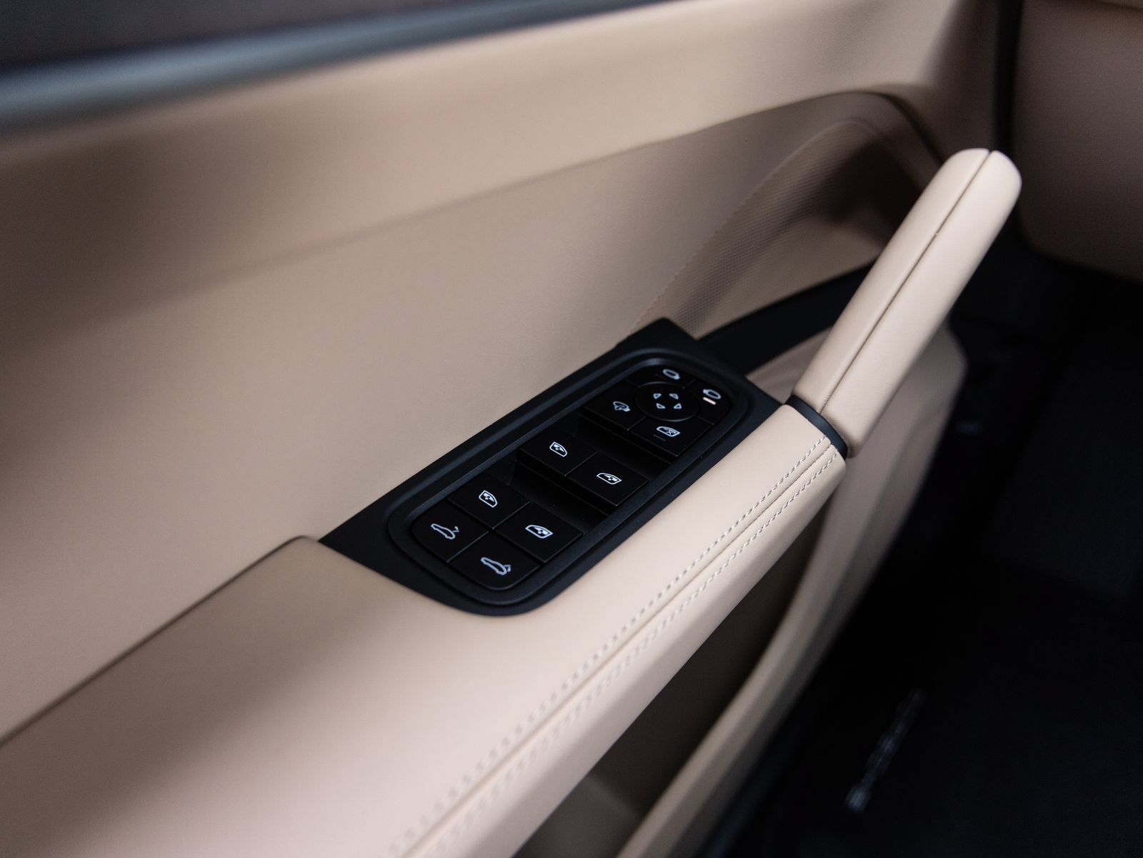 New 2026 Porsche Cayenne AWD/4WD image 21