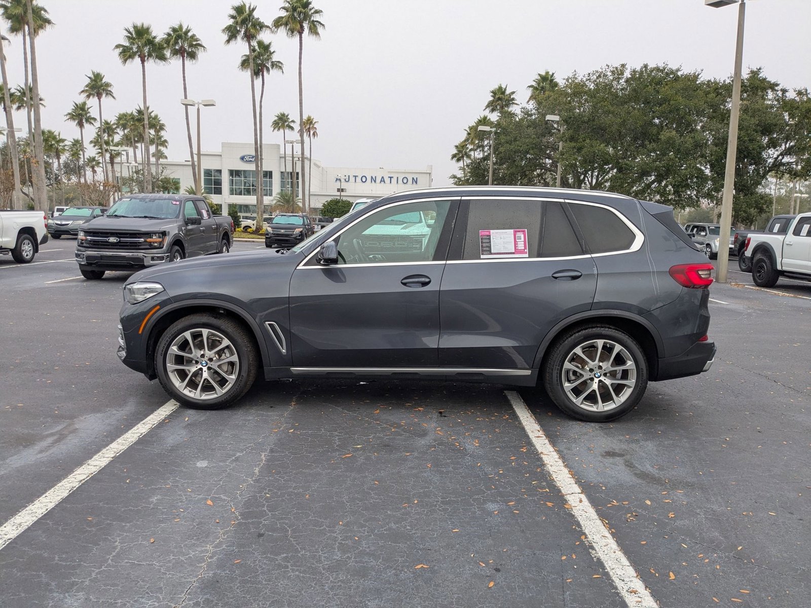 Used 2021 BMW X5 sDrive40i w/ Premium Package 2 image 2