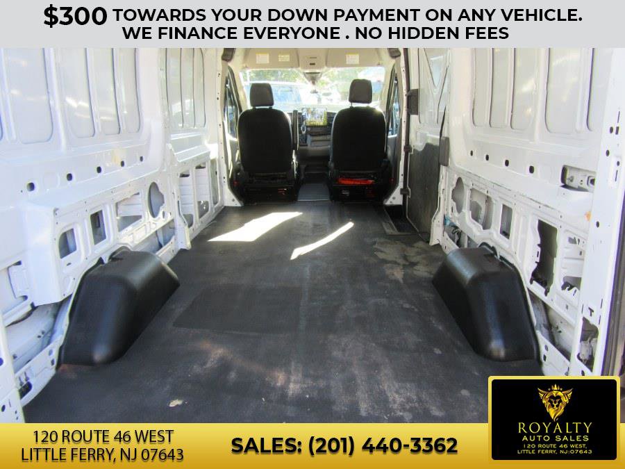 Used 2022 Ford Transit 350 148 High Roof AWD image 28