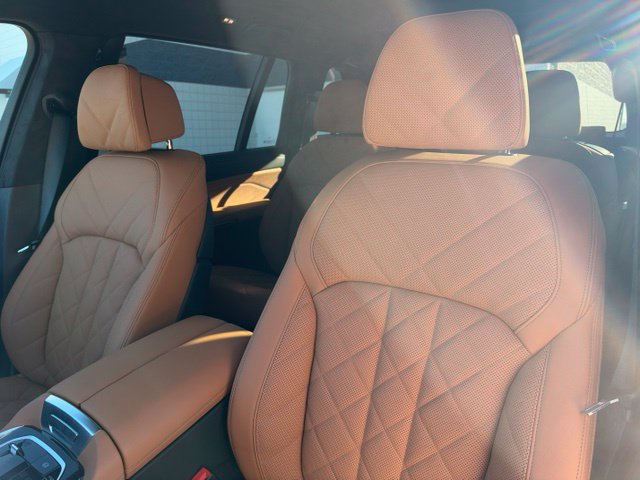 New 2027 BMW X7 xDrive40i w/ M Sport Package AWD/4WD image 17
