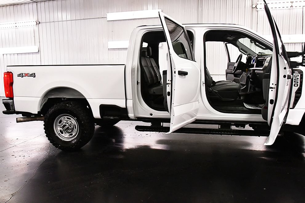 Used 2023 Ford F250 XL w/ XL Driver Assist Package AWD/4WD image 29