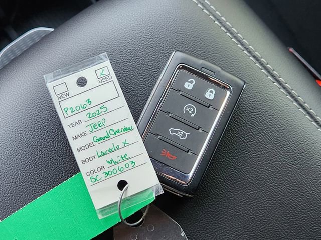 Certified 2025 Jeep Grand Cherokee Laredo X w/ Luxury Tech Group I image 33
