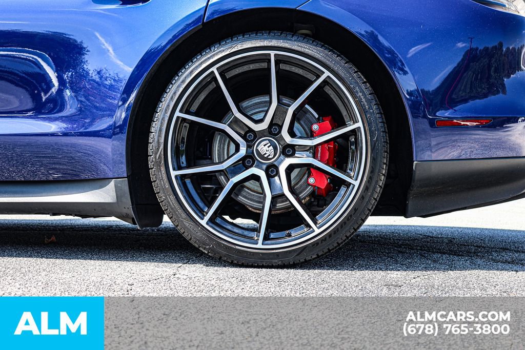 Used 2022 Porsche Taycan 4S image 18