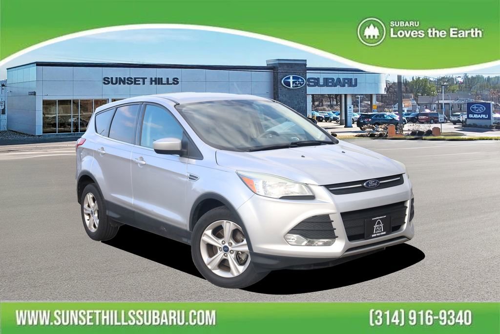 Used 2016 Ford Escape SE FWD image 1