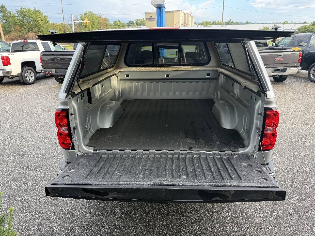 Used 2017 Chevrolet Silverado 1500 LT w/ All Star Edition AWD/4WD image 20