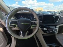 Used 2021 Chrysler Pacifica Limited w/ Premium & Safety Sphere Group AWD/4WD image 19