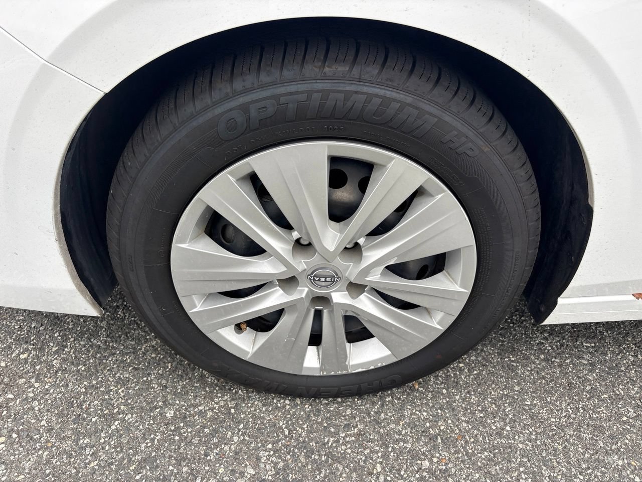 Used 2024 Nissan Sentra S FWD image 12